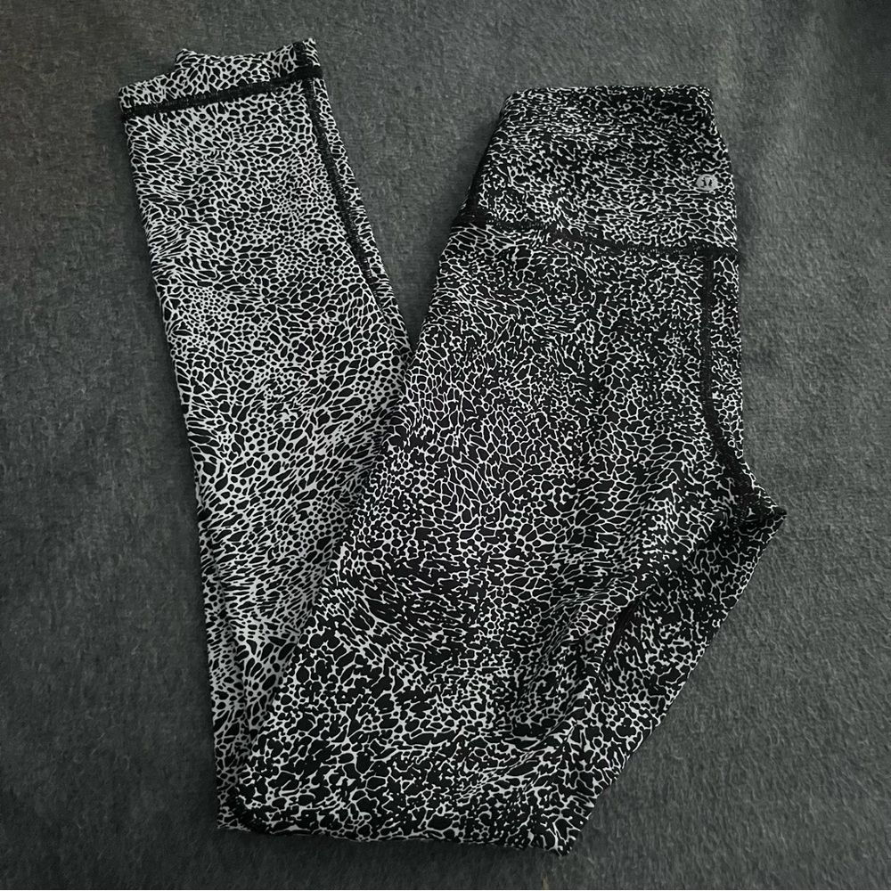Lululemon Athletica Black and White Leggings 2